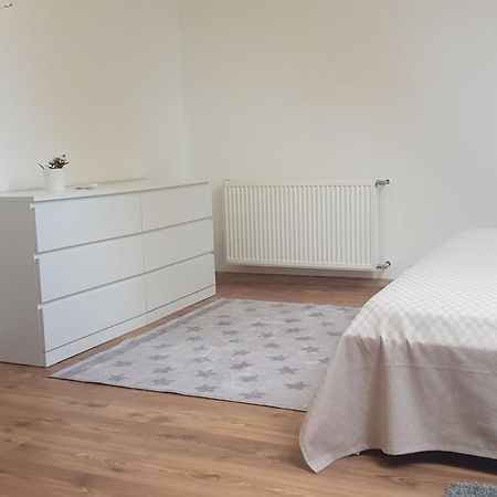 Vegvar Delux Apartman ギュラ エクステリア 写真