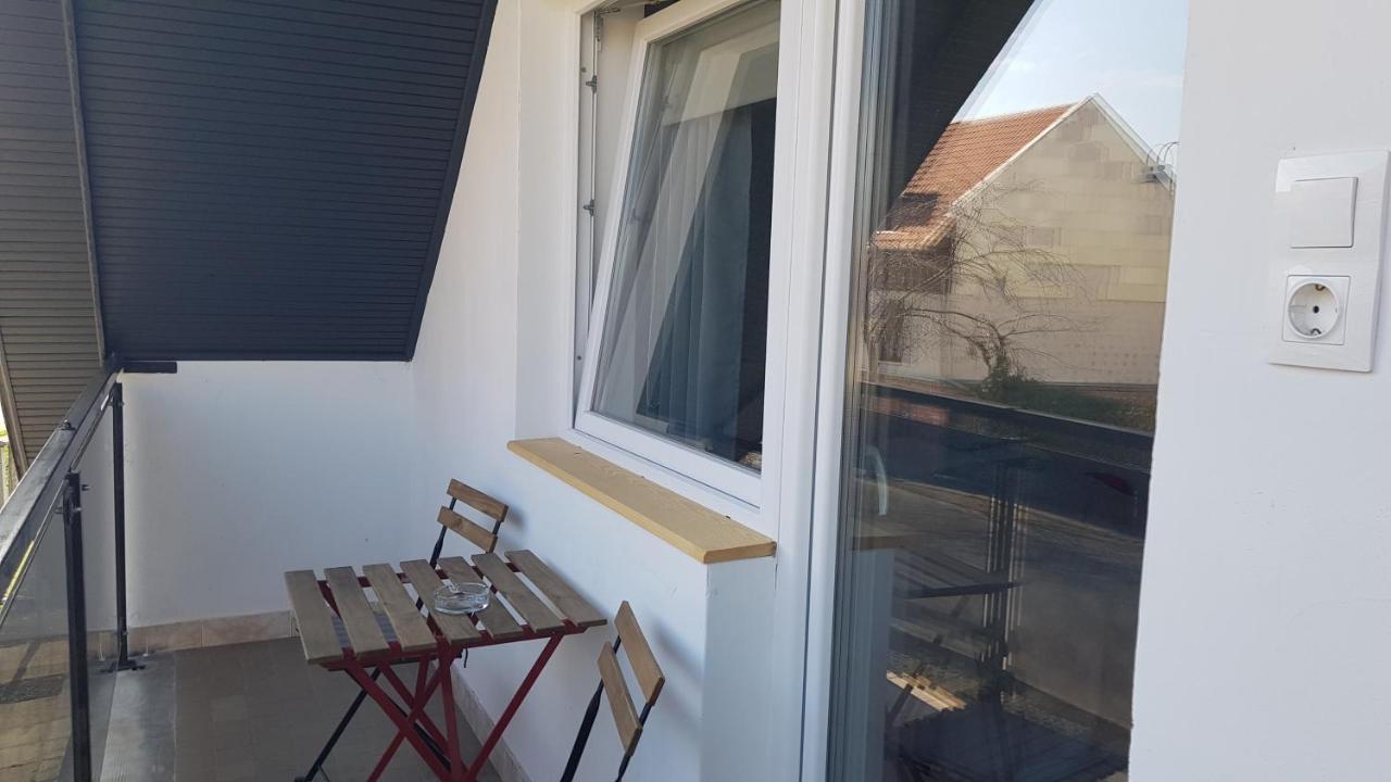 Vegvar Delux Apartman ギュラ エクステリア 写真