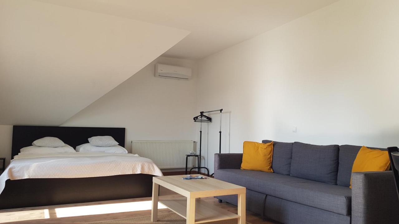 Vegvar Delux Apartman ギュラ エクステリア 写真