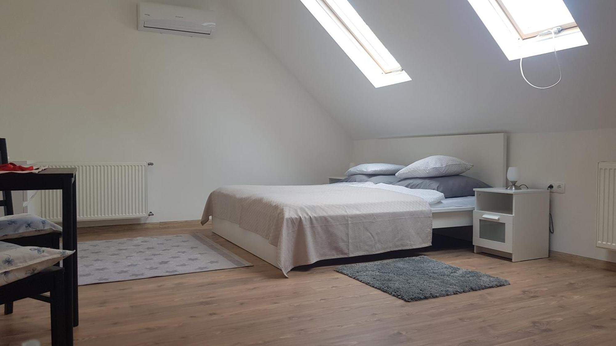 Vegvar Delux Apartman ギュラ エクステリア 写真